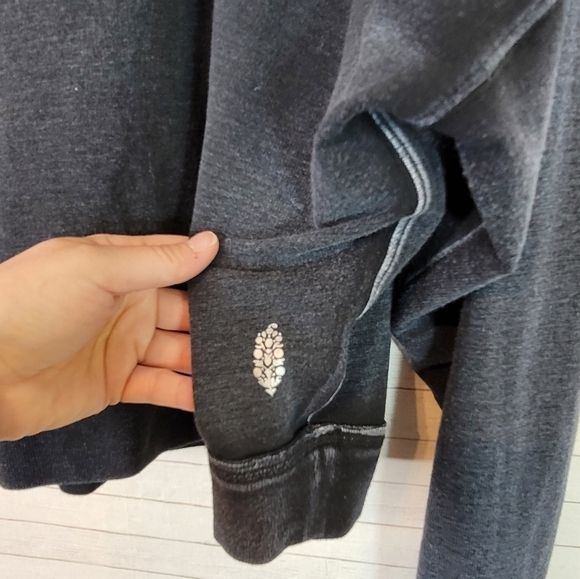 FP MOVEMENT LARA PULLOVER IN BLACK, SZ LARGE - Picture 6 of 15